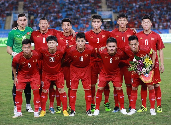 mot-doi-bong-co-bao-nhieu-cau-thu-thi-dau-chinh-thuc